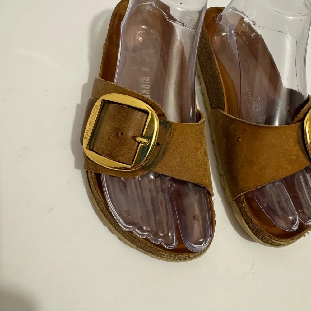 Birkenstock Brown Sandals with Gold Buckle - Picture 6 of 15